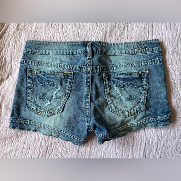 Silver jean shorts - Picture 2 of 3
